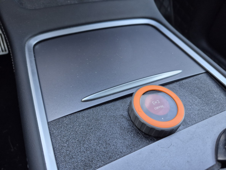 Un bouton pour votre Tesla